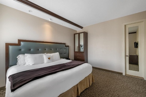 Condor Hotel by LuxUrban, Trademark Collection by Wyndham image 15