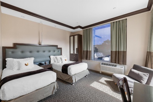 Condor Hotel by LuxUrban, Trademark Collection by Wyndham image 2
